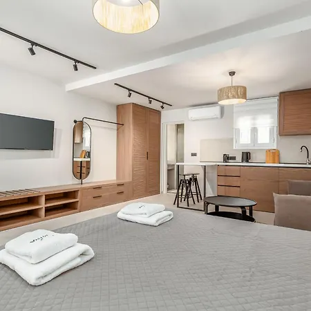 Almyra Luxury Living *