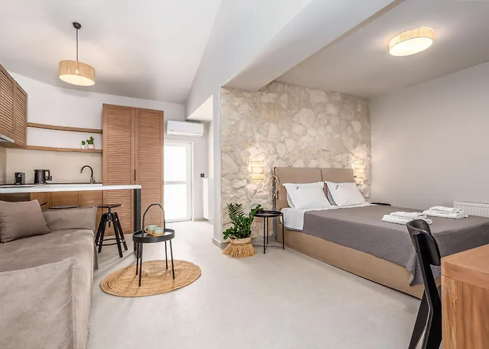 Almyra Luxury Living Lägenhet Kanálion
