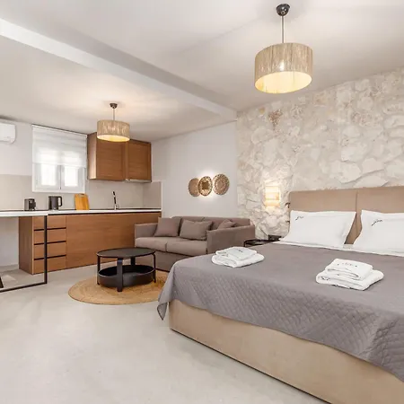 Almyra Luxury Living * Kanálion