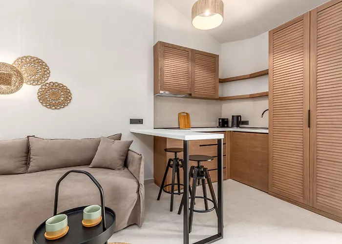 Almyra Luxury Living Kanálion