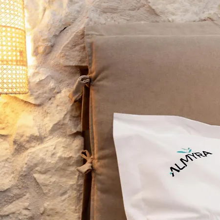 Almyra Luxury Living 아파트