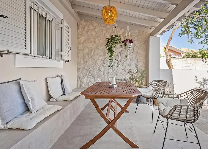 Almyra Luxury Living Kanálion